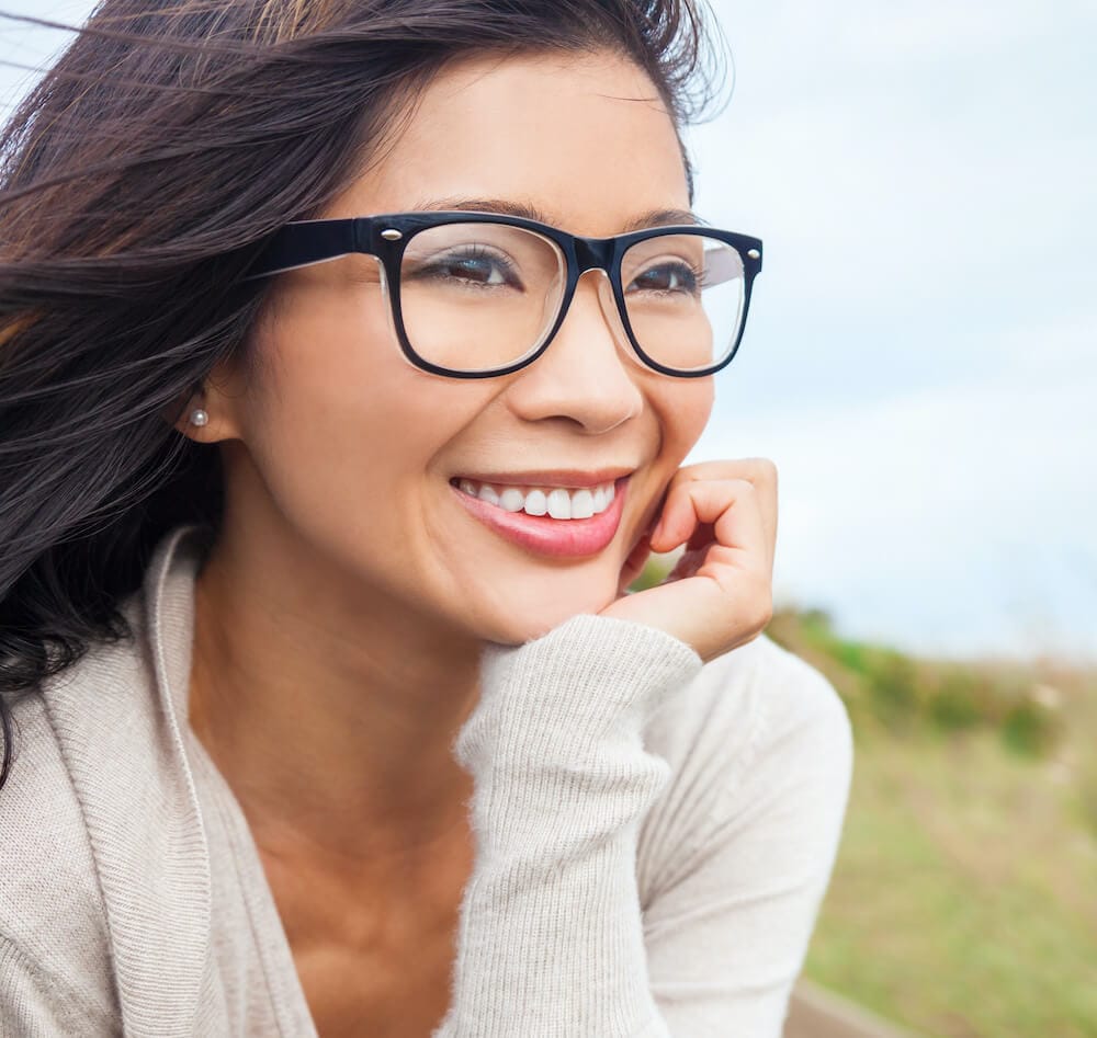 woman smiling with straight teeth